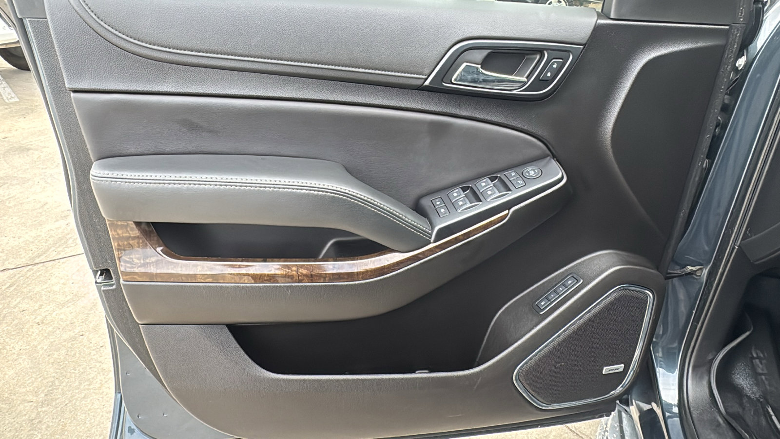 Used 2019 Chevrolet Tahoe LT image 12