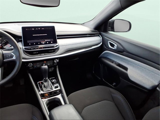 Used 2023 Jeep Compass Sport image 37