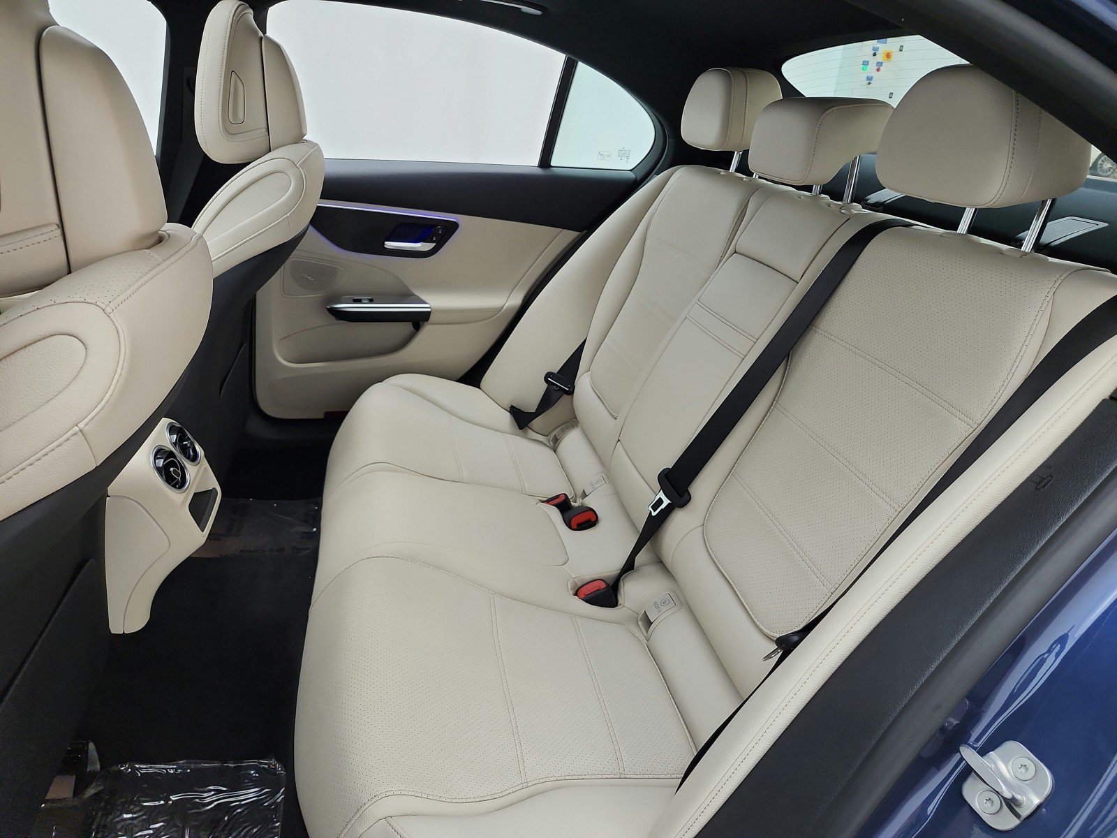 Used 2024 Mercedes-Benz C 300 Sedan image 13