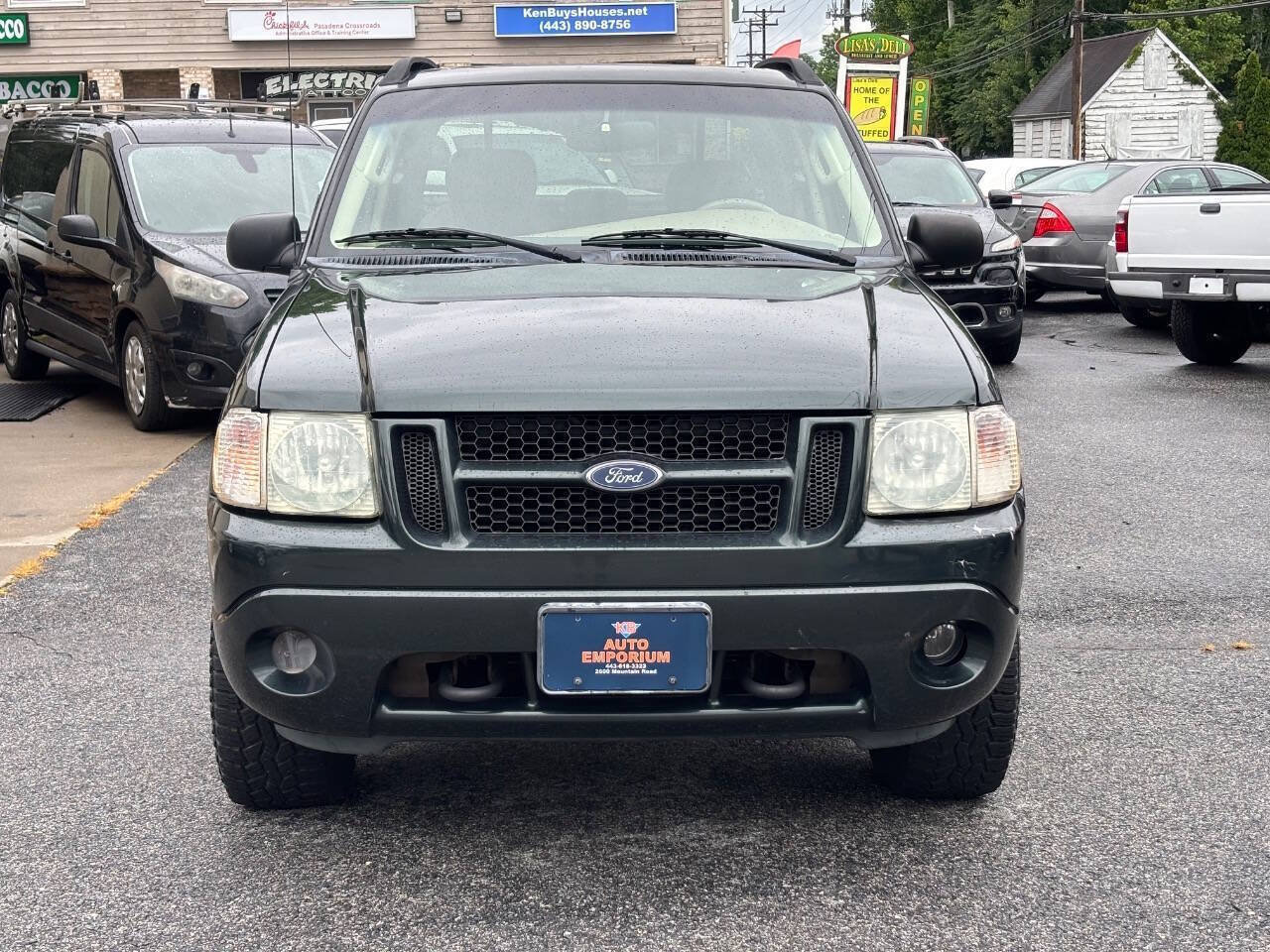 Used 2004 Ford Explorer Sport Trac XLT AWD/4WD image 2