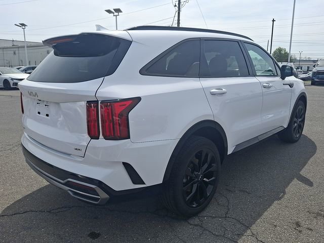 Used 2023 Kia Sorento SX image 4