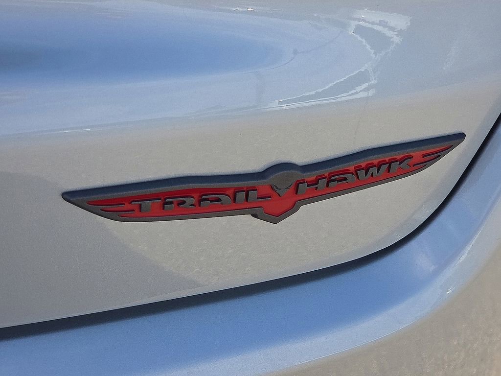 Used 2024 Jeep Compass Trailhawk image 15