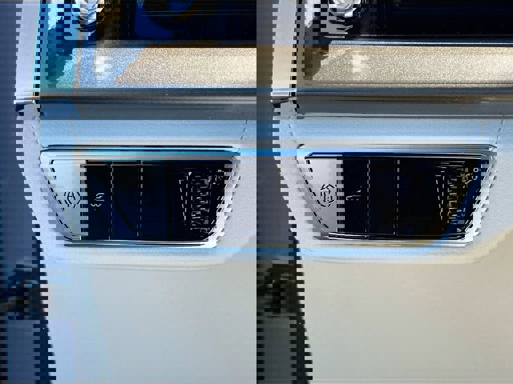 New 2026 Cadillac Vistiq Luxury image 10