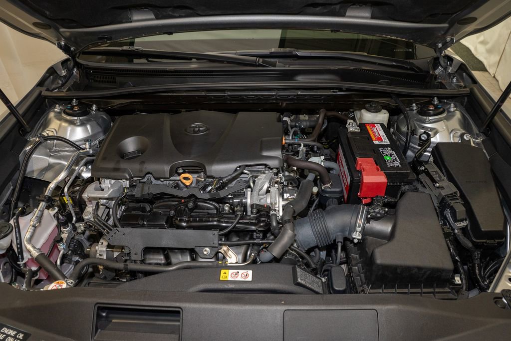 Used 2020 Toyota Camry SE image 18