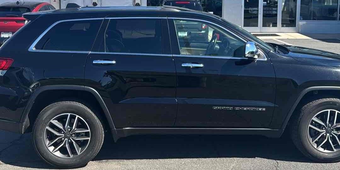 Used 2020 Jeep Grand Cherokee Limited w/ Luxury Group II image 10