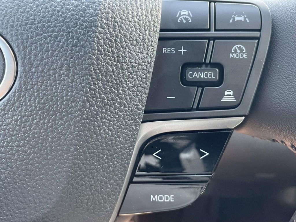 Used 2026 Toyota Camry LE w/ Convenience Package FWD image 21
