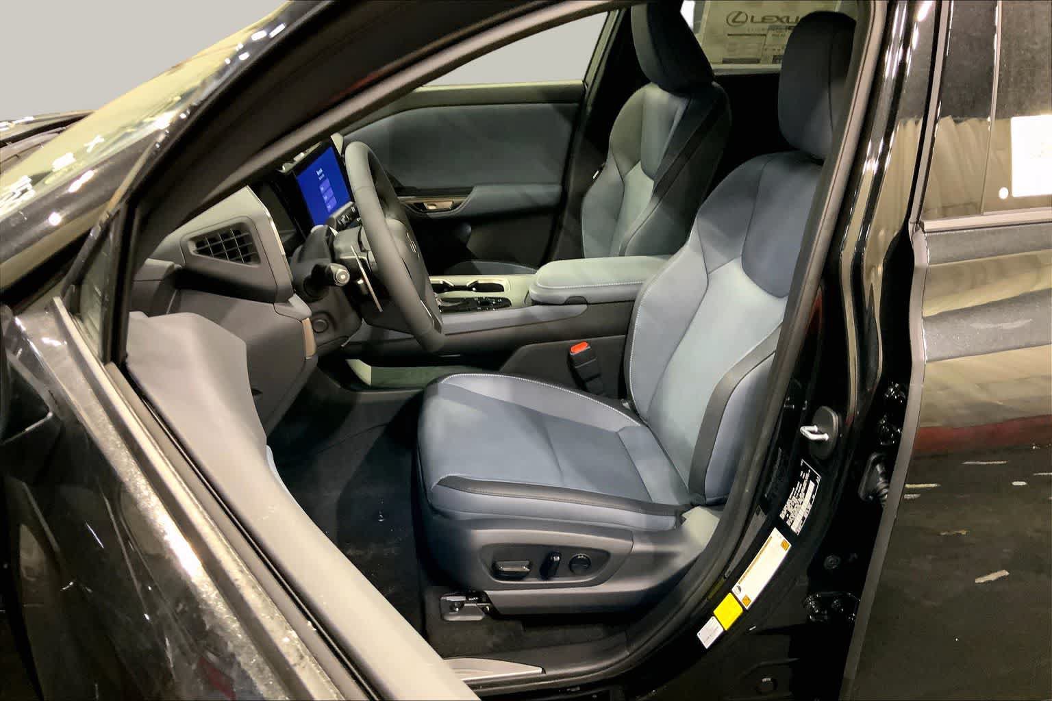 New 2026 Lexus RZ 450e AWD image 9