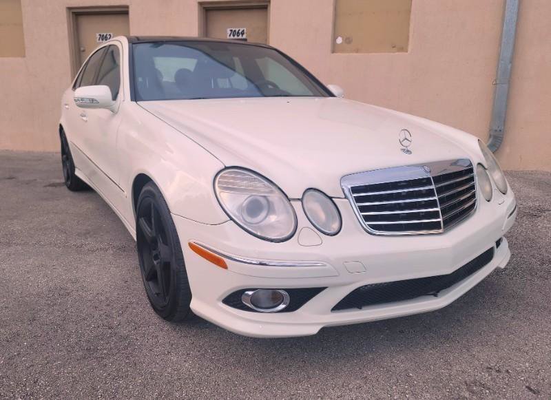 Used 2009 Mercedes-Benz E 550 Sedan image 7