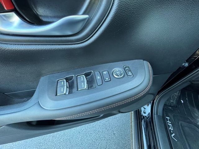 Used 2025 Honda HR-V Sport image 43