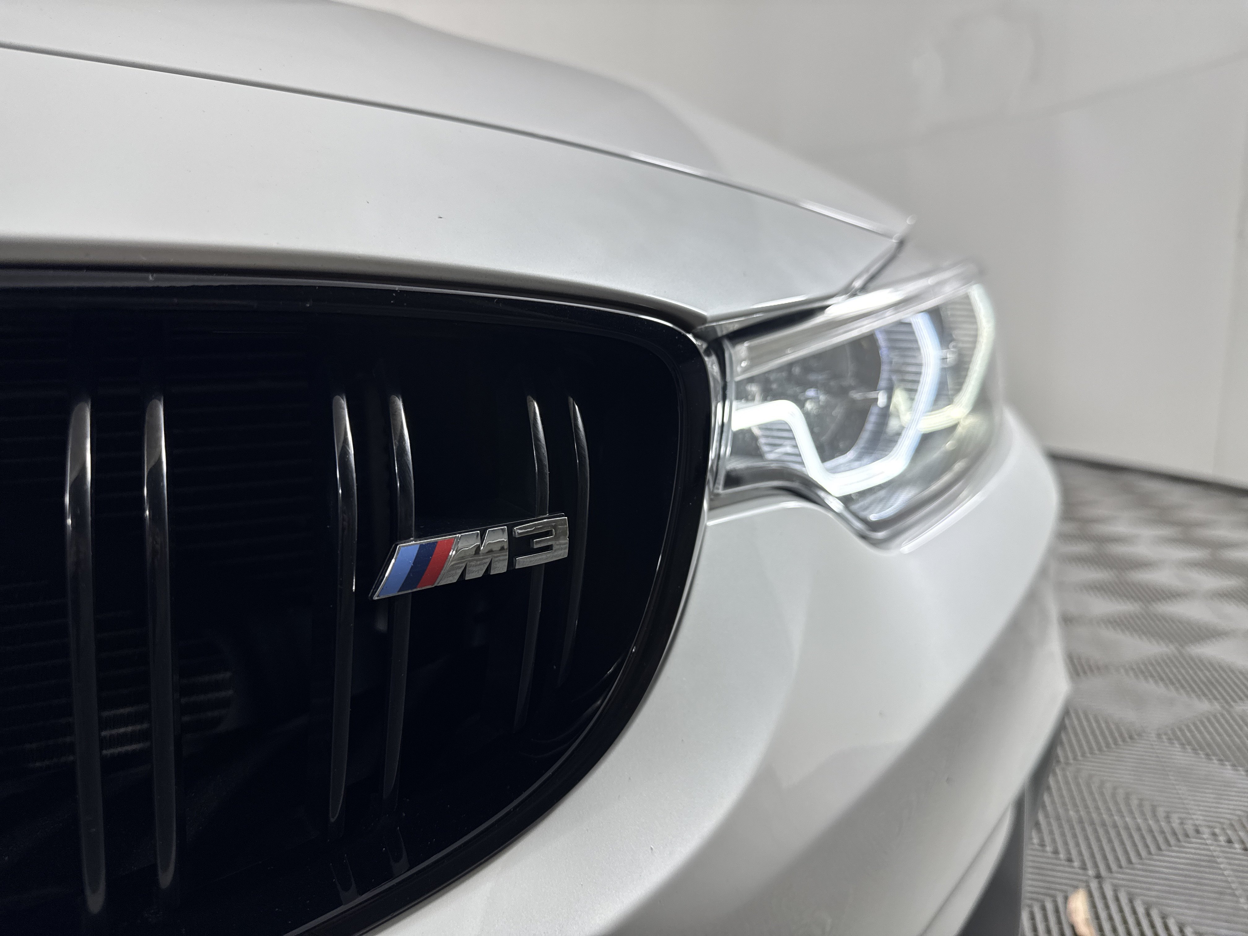 Used 2018 BMW M3 w/ Competition Package RWD image 12