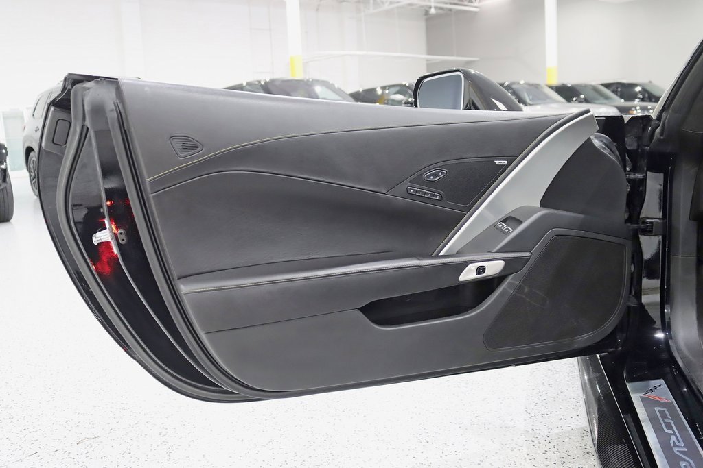 Used 2016 Chevrolet Corvette Stingray Convertible w/ 3LT Preferred Equipment Group image 31