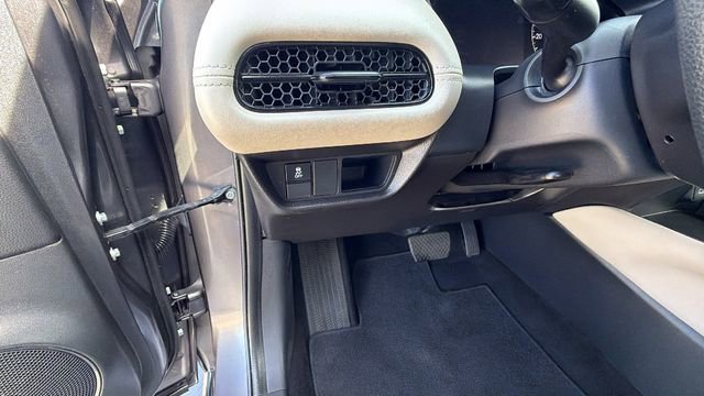 Used 2023 Honda HR-V LX image 30