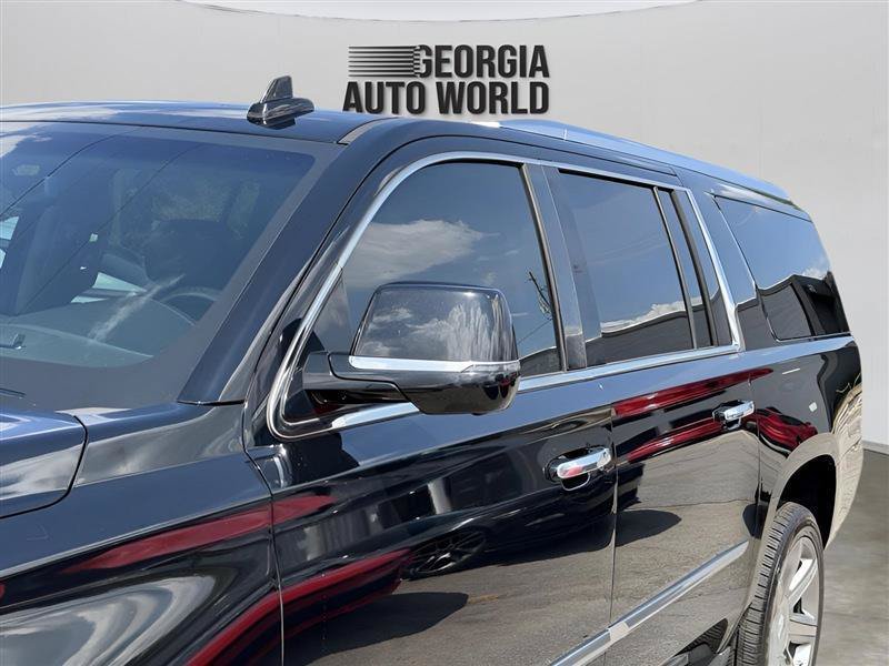 Used 2019 Cadillac Escalade ESV Luxury RWD image 7