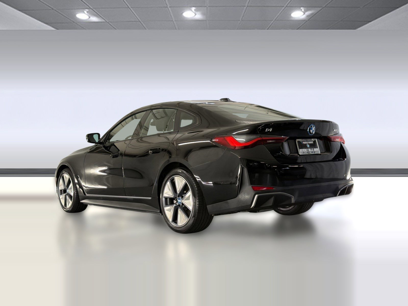 Used 2023 BMW i4 eDrive35 w/ Premium Package image 3