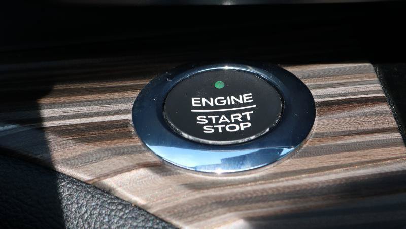 Used 2021 Ford Explorer Limited w/ Hybrid Equipment Group 310A AWD/4WD image 18