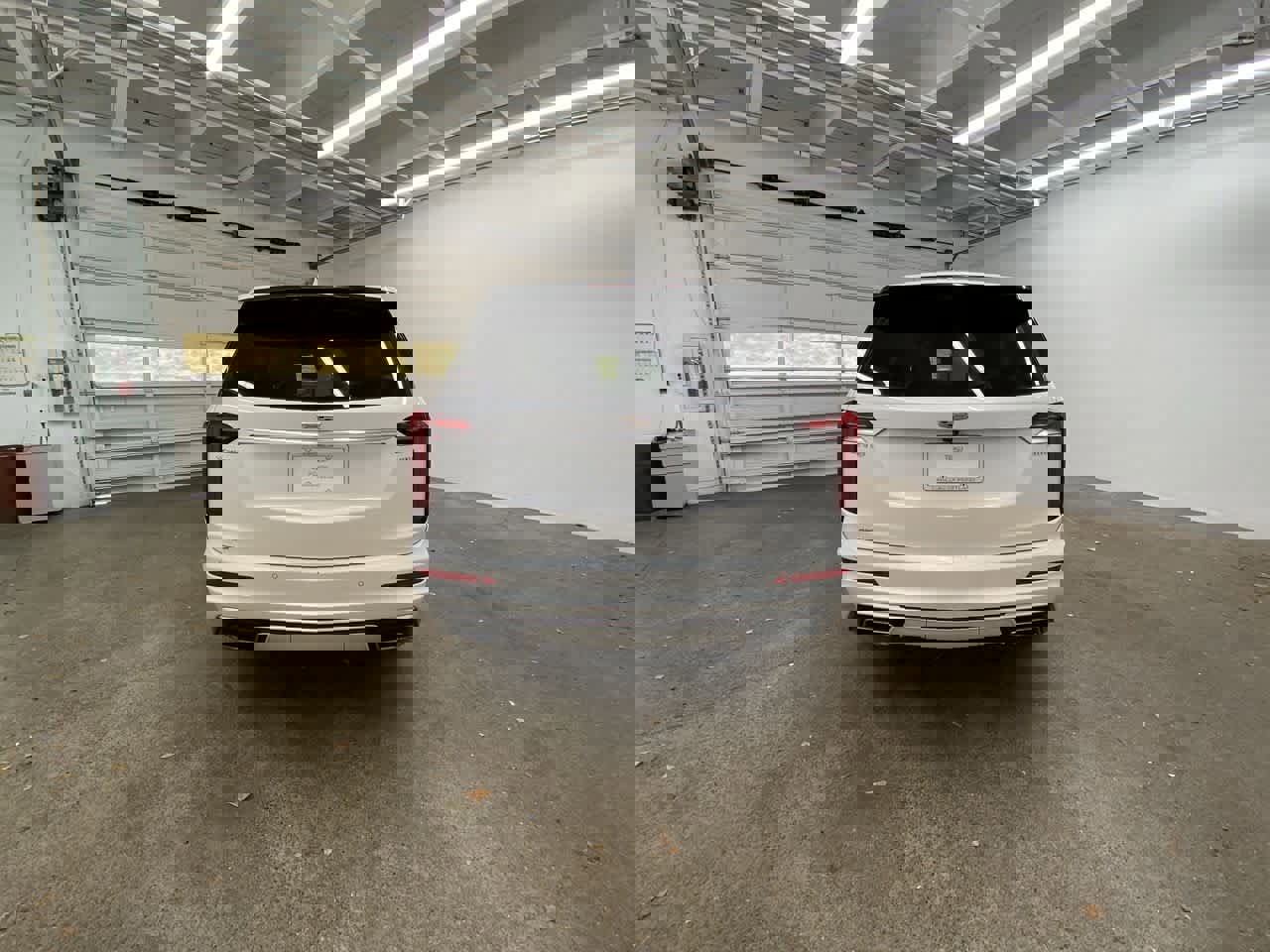 Used 2020 Cadillac XT6 Premium Luxury w/ Platinum Package image 5