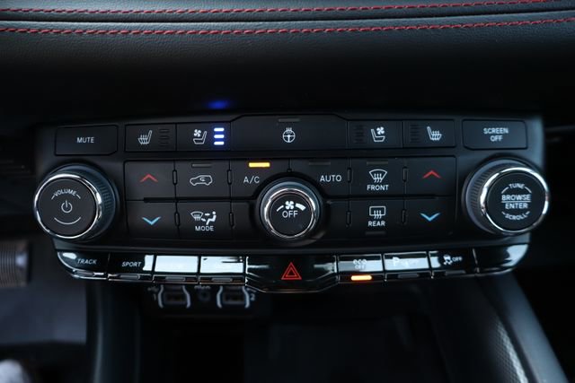 Used 2024 Dodge Durango R/T w/ Tow 'N Go Package AWD/4WD image 27