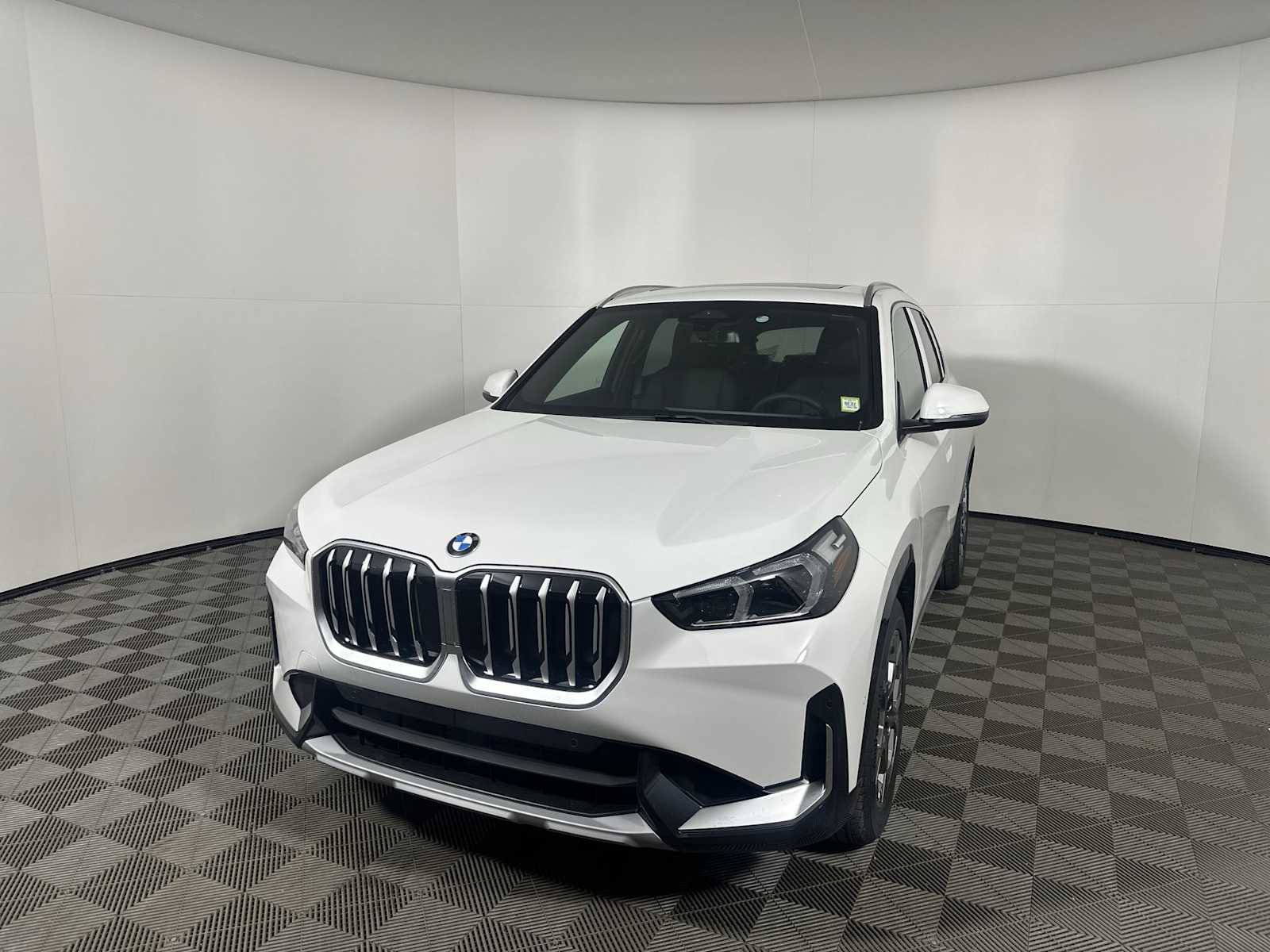 New 2026 BMW X1 xDrive28i w/ Convenience Package image 7