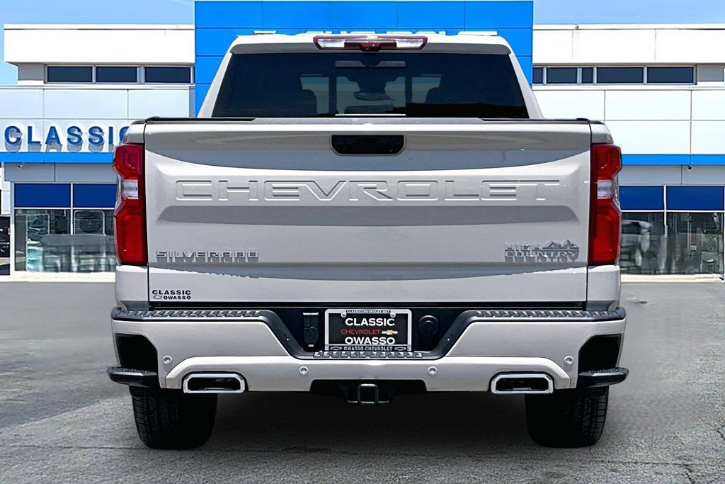 New 2026 Chevrolet Silverado 1500 High Country AWD/4WD image 4