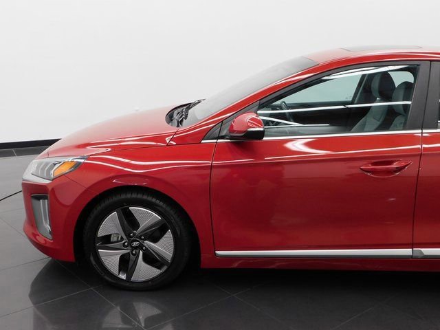 Used 2022 Hyundai Ioniq SEL image 14