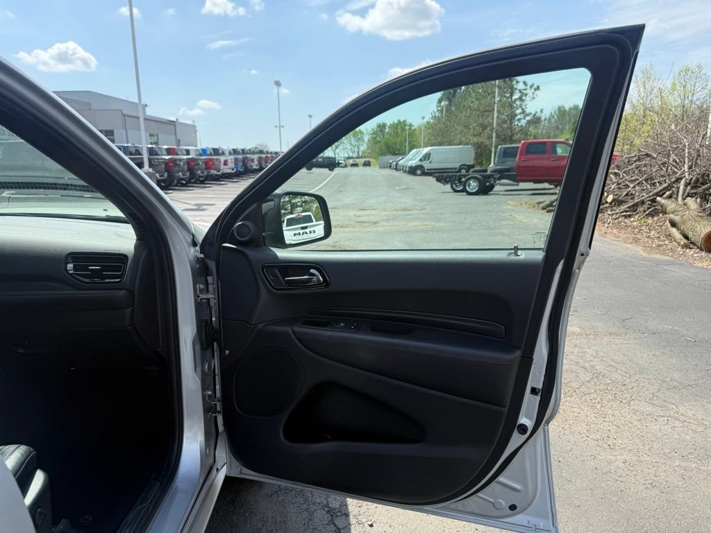 Used 2023 Dodge Durango R/T RWD image 59