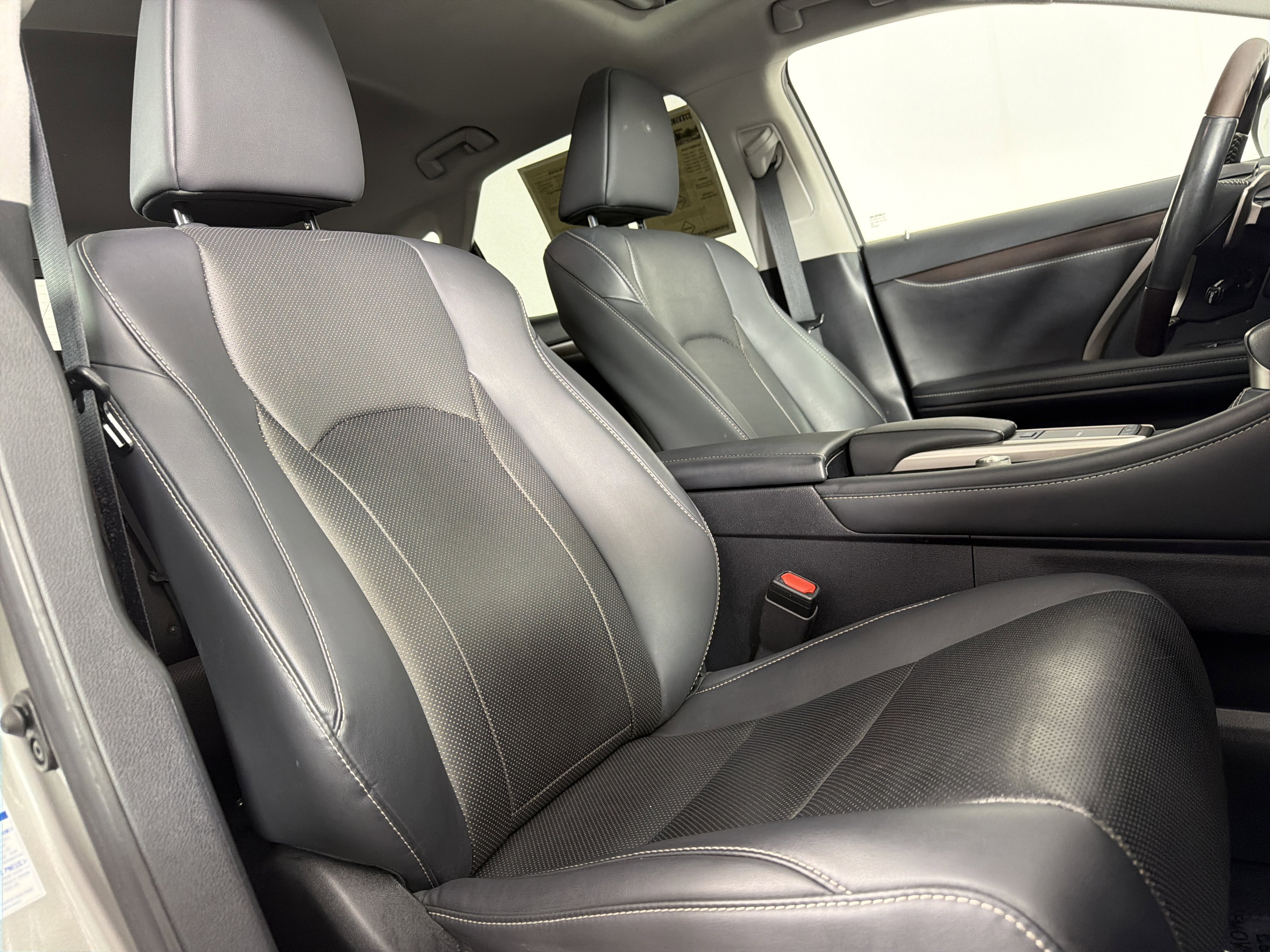 Used 2022 Lexus RX 350 AWD w/ Premium Package image 29