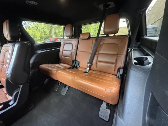 Used 2020 Lincoln Navigator L Reserve w/ Luxury Package AWD/4WD image 41