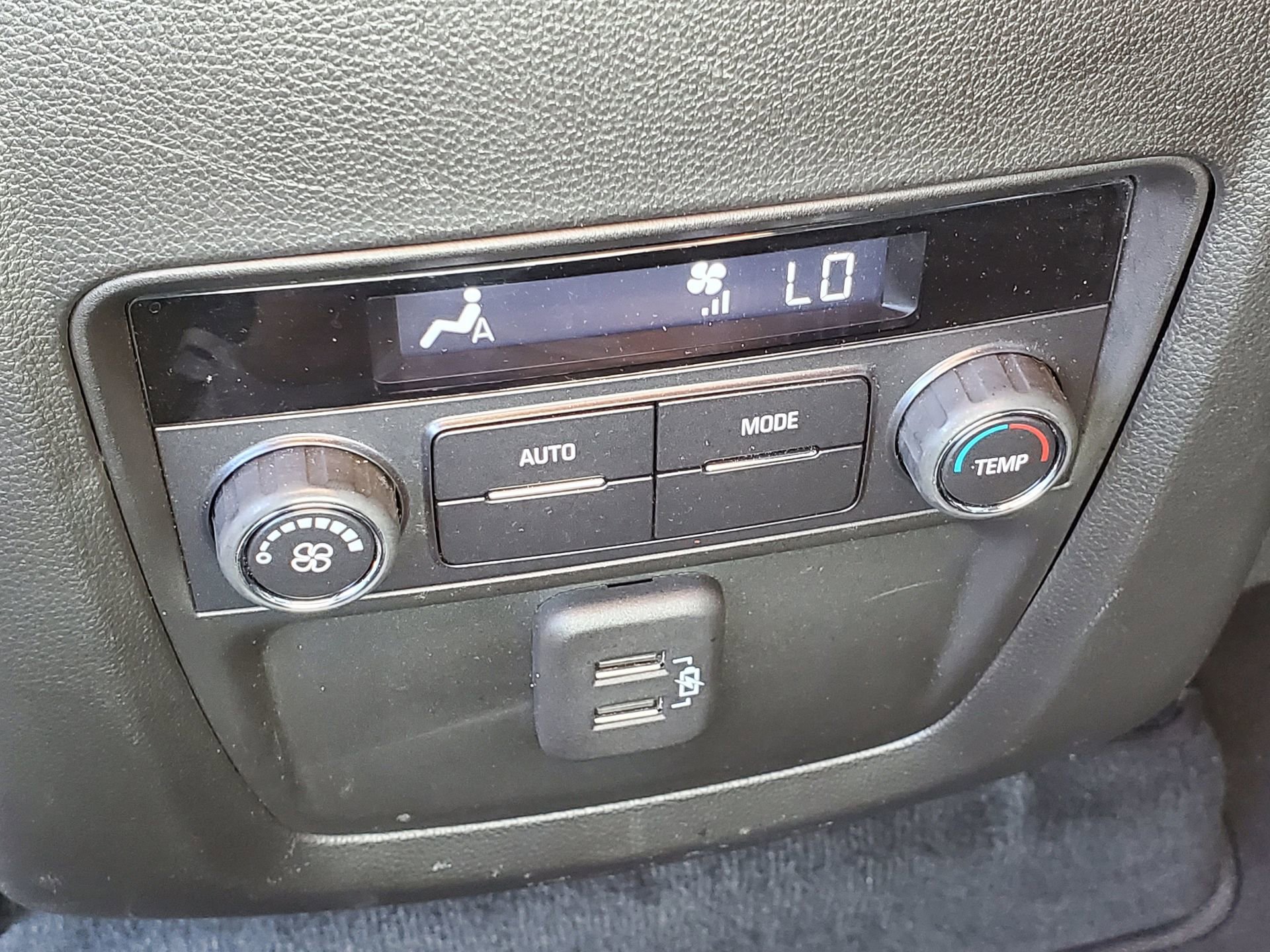 Used 2023 Buick Enclave Essence FWD image 13