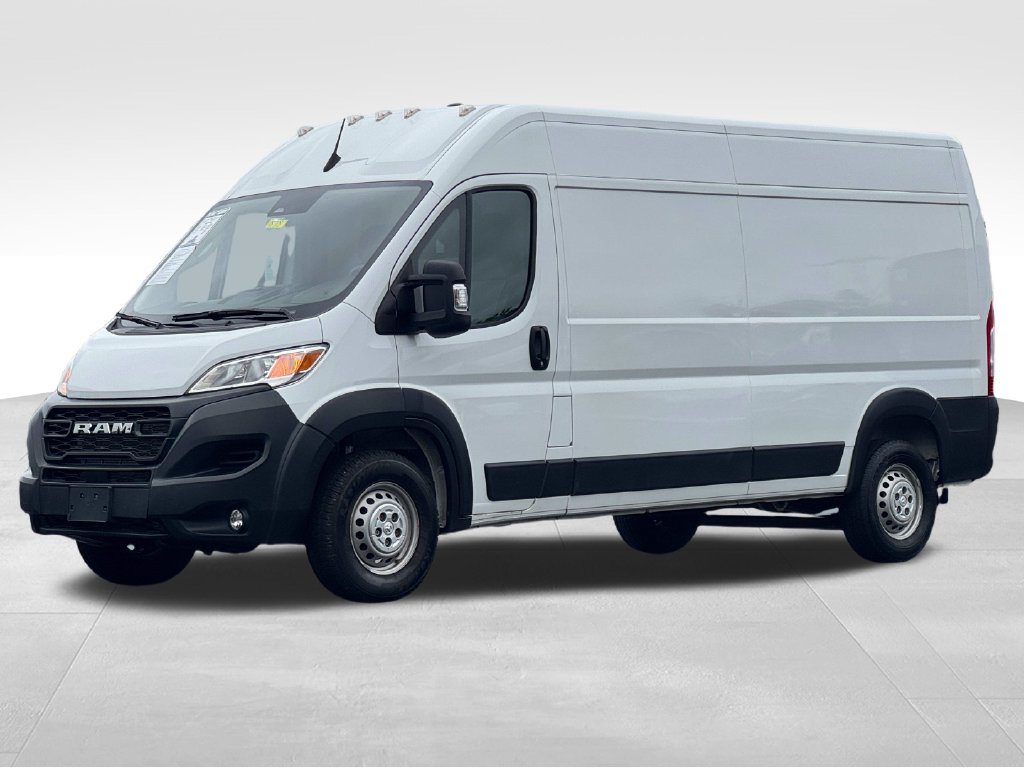 Used 2024 RAM ProMaster 2500 w/ Convenience Group FWD image 3