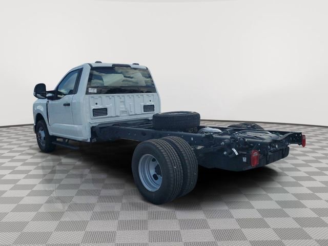 New 2025 Ford F350 XL w/ XL Chrome Package image 4