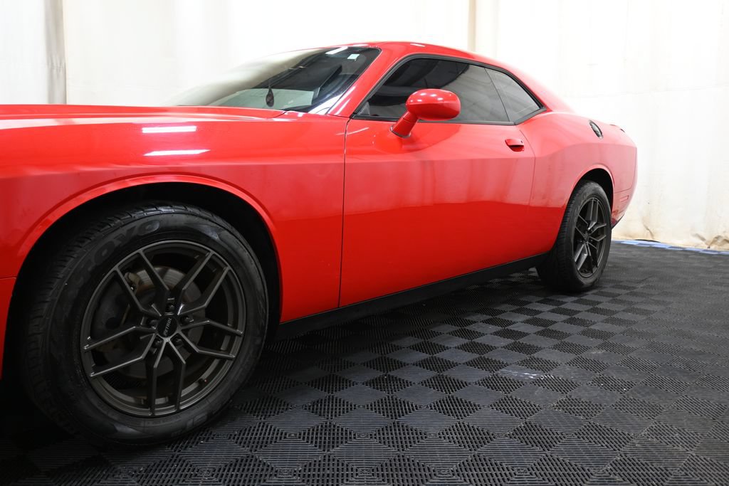 Used 2017 Dodge Challenger GT w/ Driver Convenience Group AWD/4WD image 8