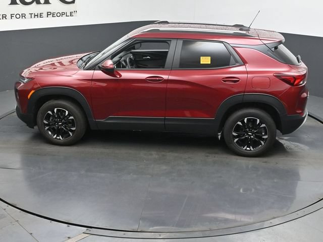 Used 2023 Chevrolet TrailBlazer LT AWD/4WD image 37