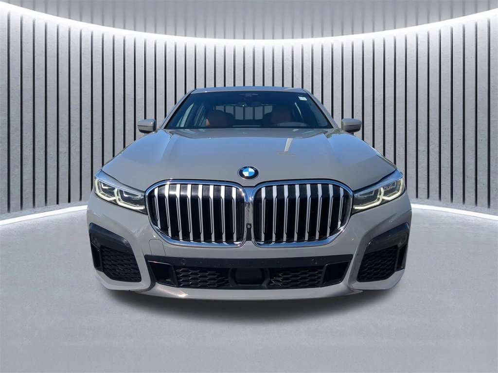 Used 2021 BMW 750i xDrive w/ Luxury Rear Seating Package image 10