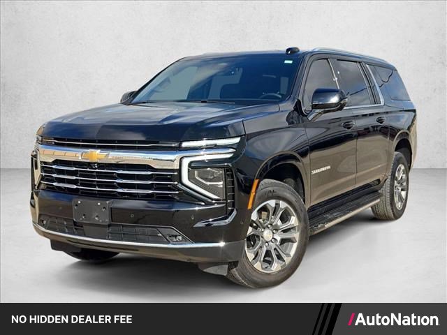 Used 2026 Chevrolet Suburban LT w/ Comfort Package RWD image 1