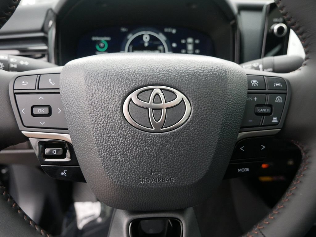 Used 2026 Toyota Camry XLE w/ Premium Package AWD/4WD image 19