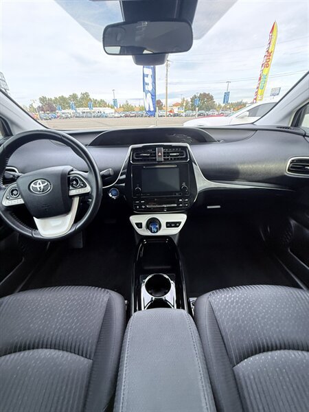 Used 2018 Toyota Prius Prime Plus FWD image 20