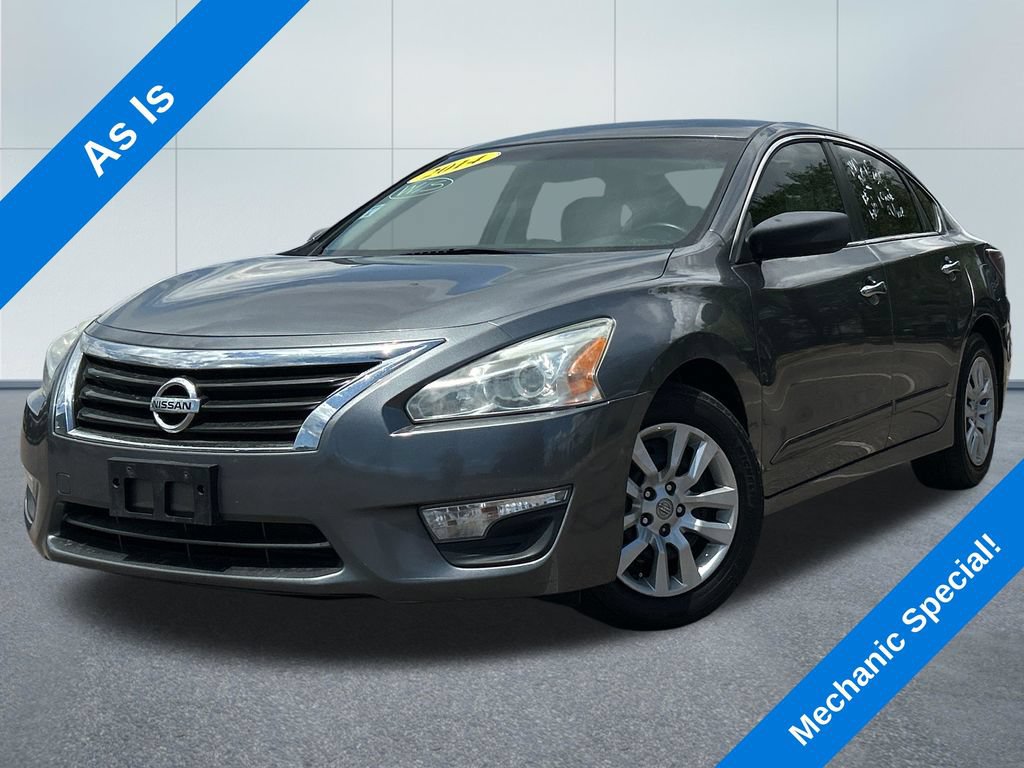 Used 2014 Nissan Altima 2.5 S w/ Display Audio Package