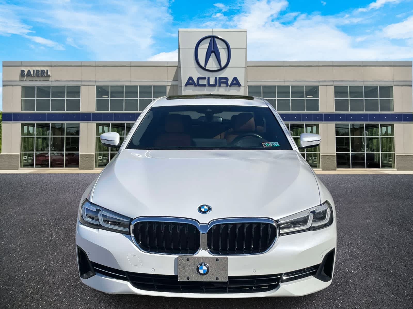 Used 2023 BMW 530e xDrive w/ Premium Package AWD/4WD image 8