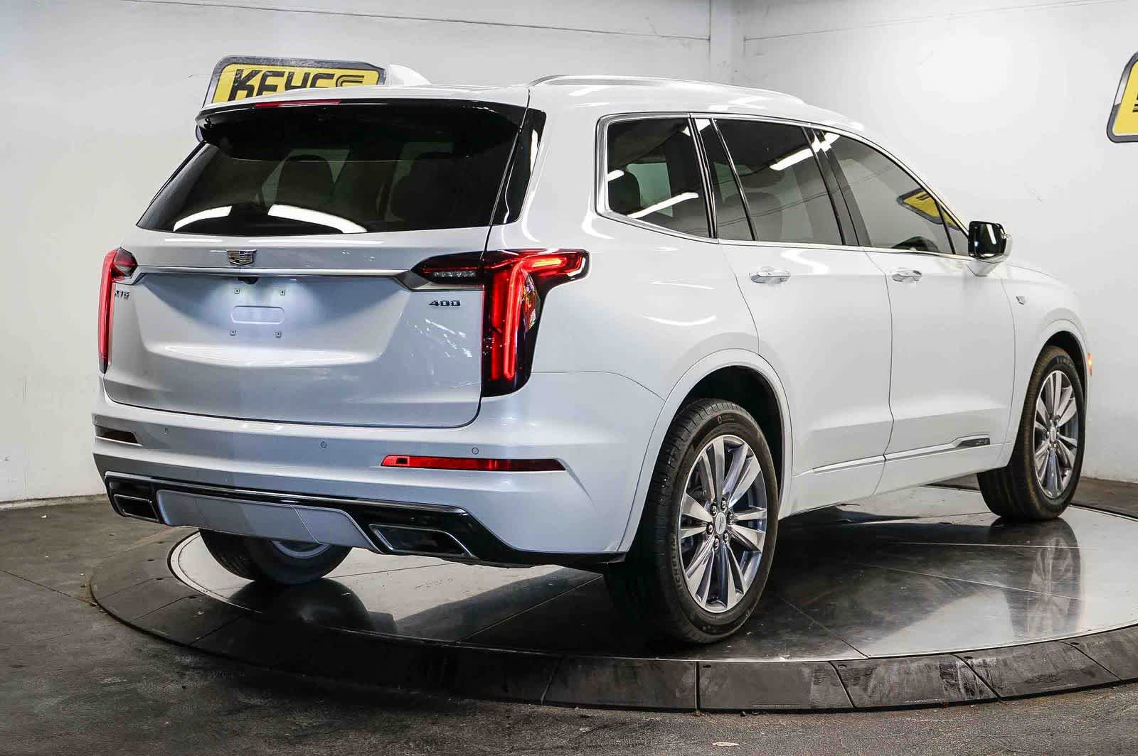 Used 2024 Cadillac XT6 Premium Luxury FWD image 4