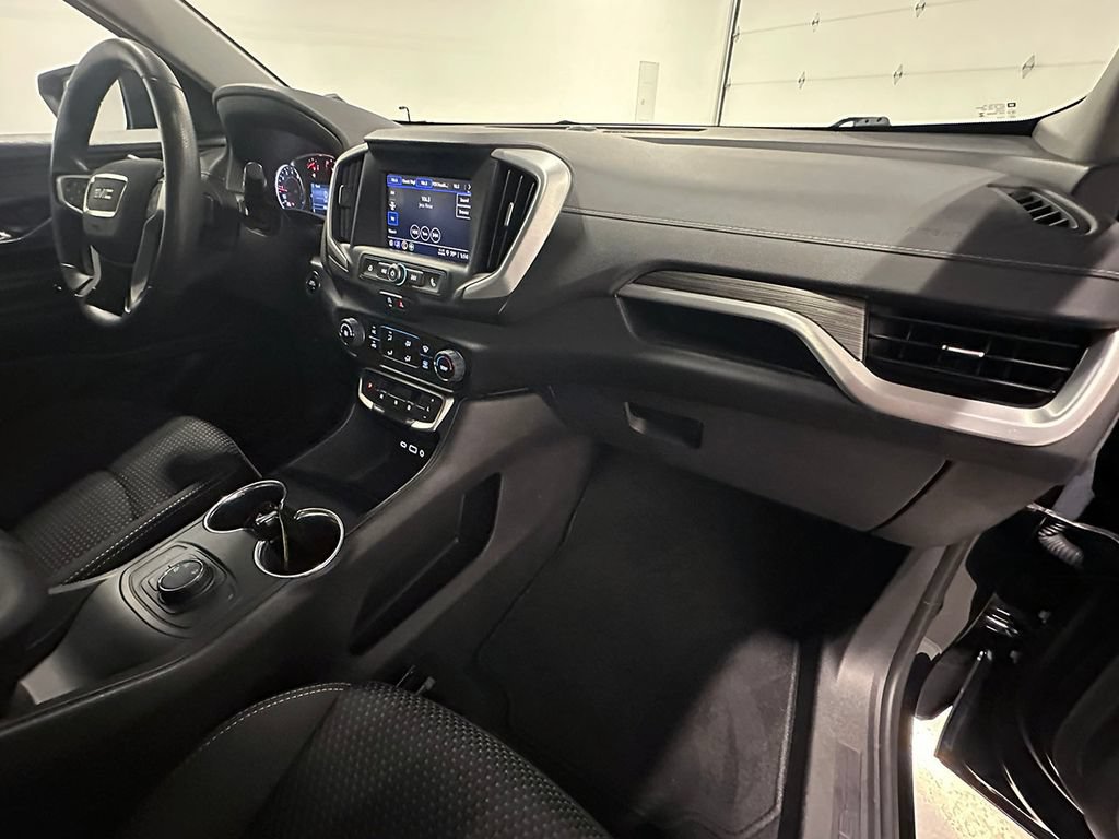 Used 2023 GMC Terrain SLE w/ Elevation Edition AWD/4WD image 27