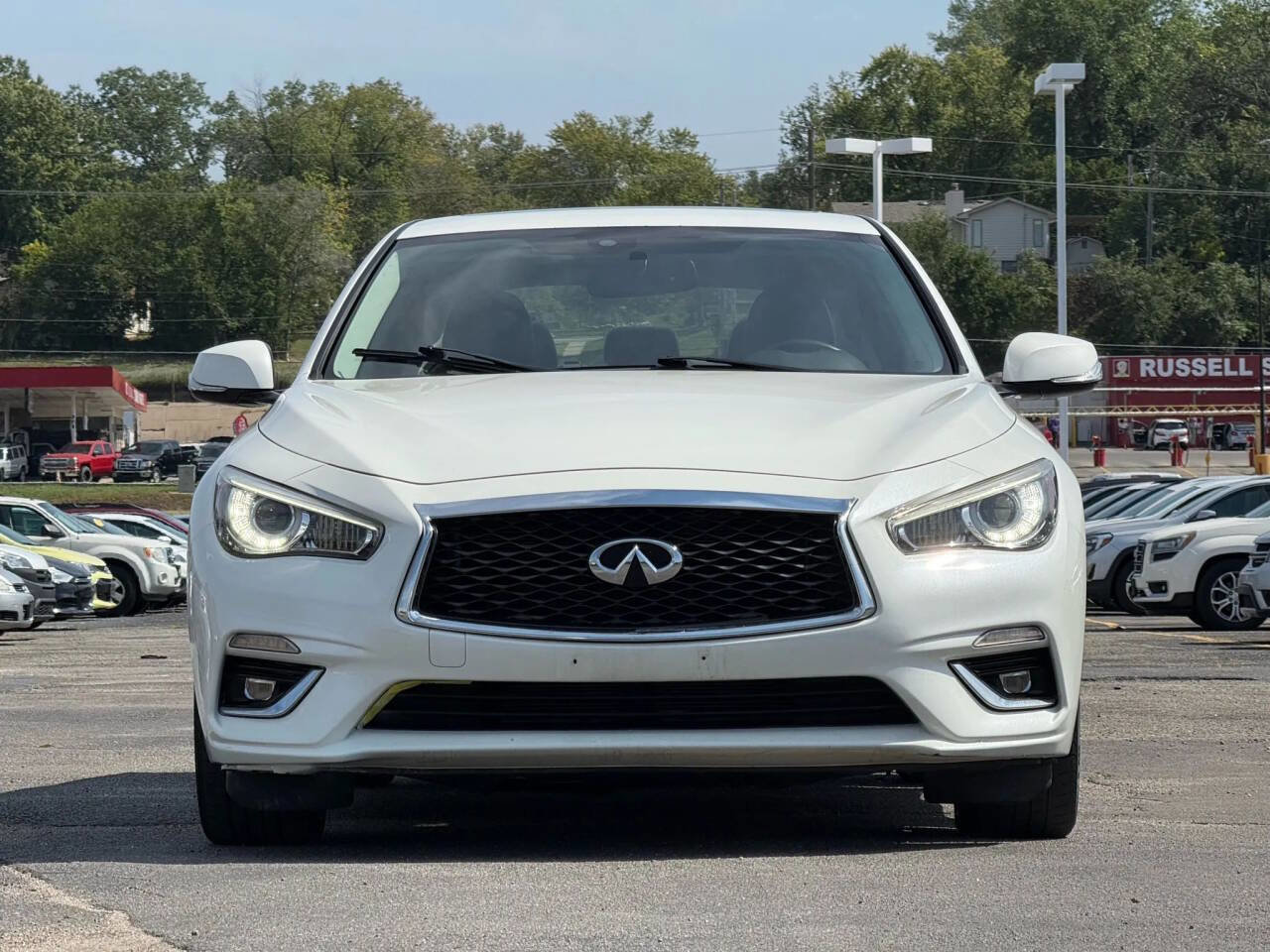 Used 2018 INFINITI Q50 Luxe w/ Essential Package (3.0T Luxe) image 6