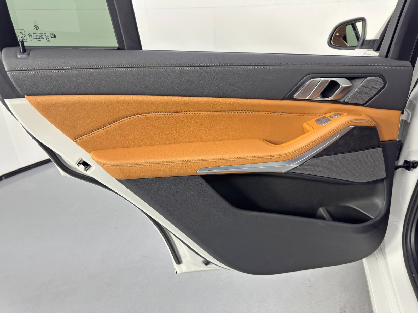 Used 2023 BMW X7 xDrive40i w/ Premium Package image 47