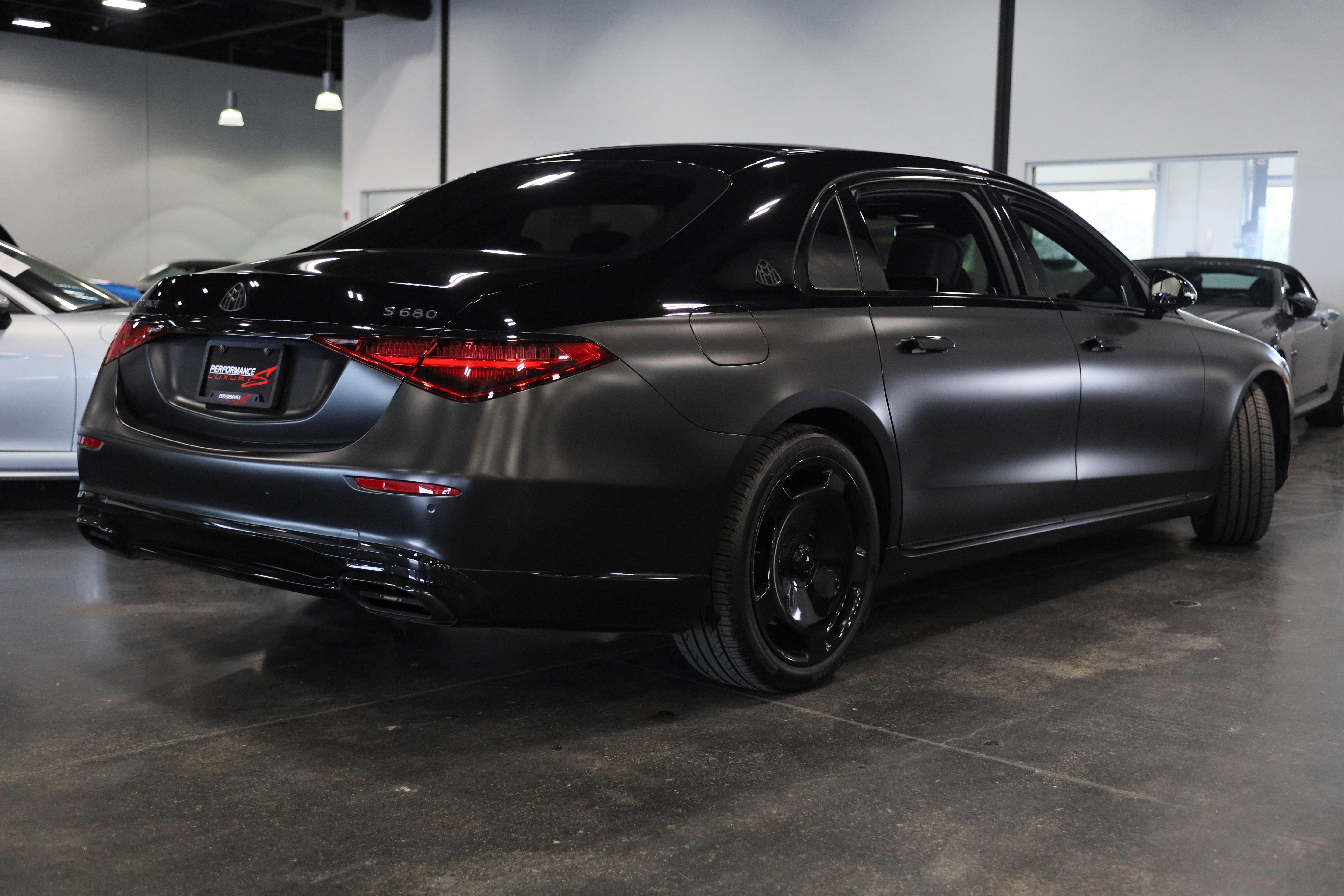 Used 2023 Mercedes-Benz Maybach S 680 4MATIC w/ Manufaktur Leather Package image 6