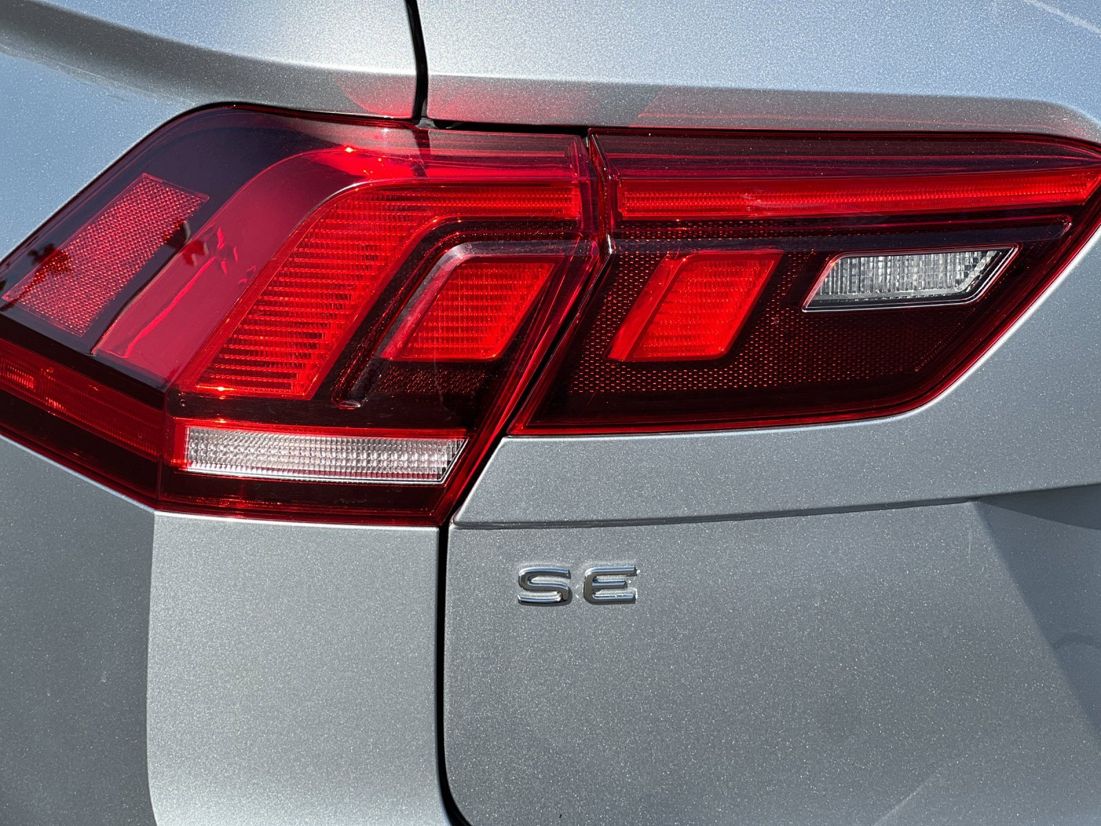 Used 2022 Volkswagen Tiguan SE image 26