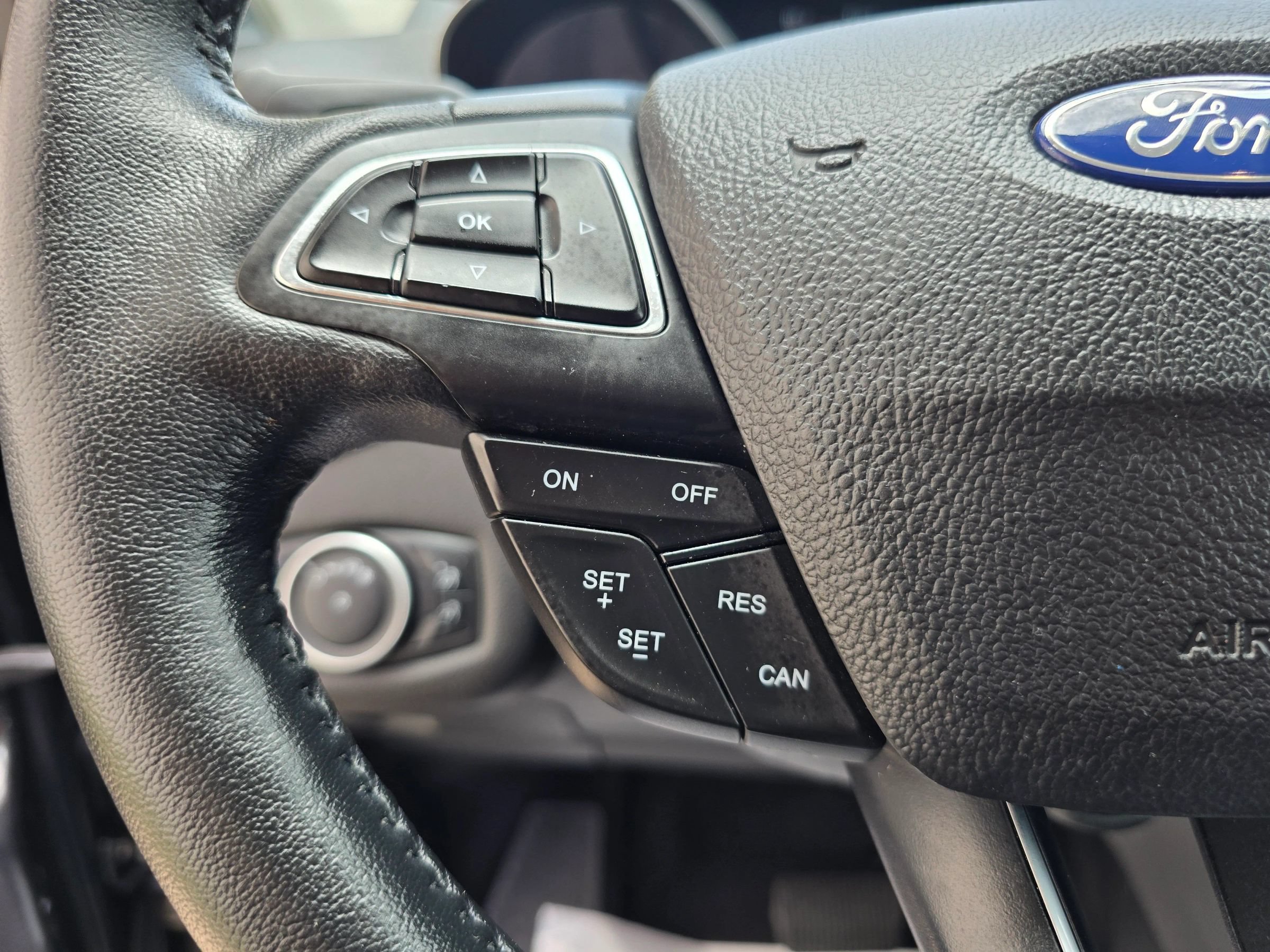 Used 2019 Ford Escape SEL FWD image 26