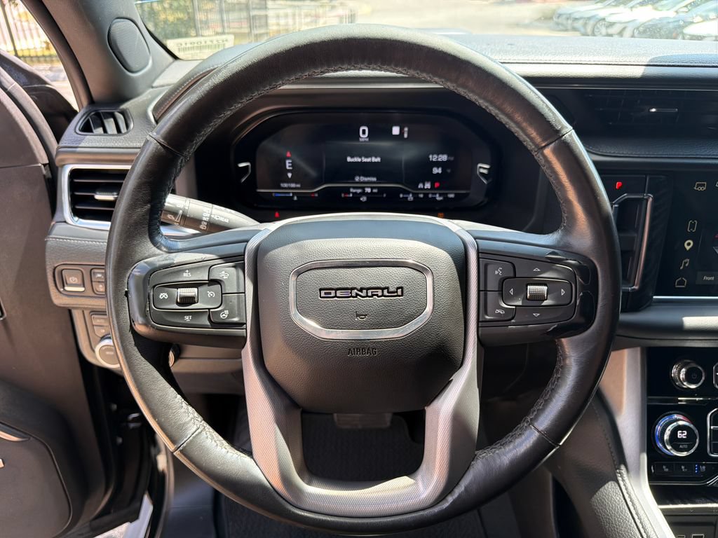 Used 2023 GMC Yukon Denali AWD/4WD image 24