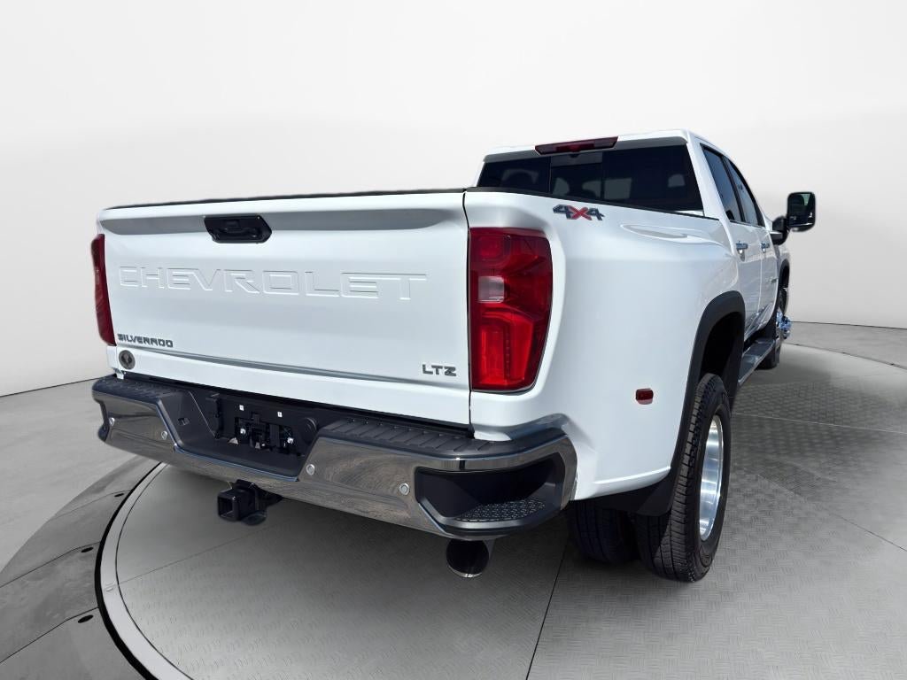 New 2026 Chevrolet Silverado 3500 LTZ w/ LTZ Convenience Package AWD/4WD image 7