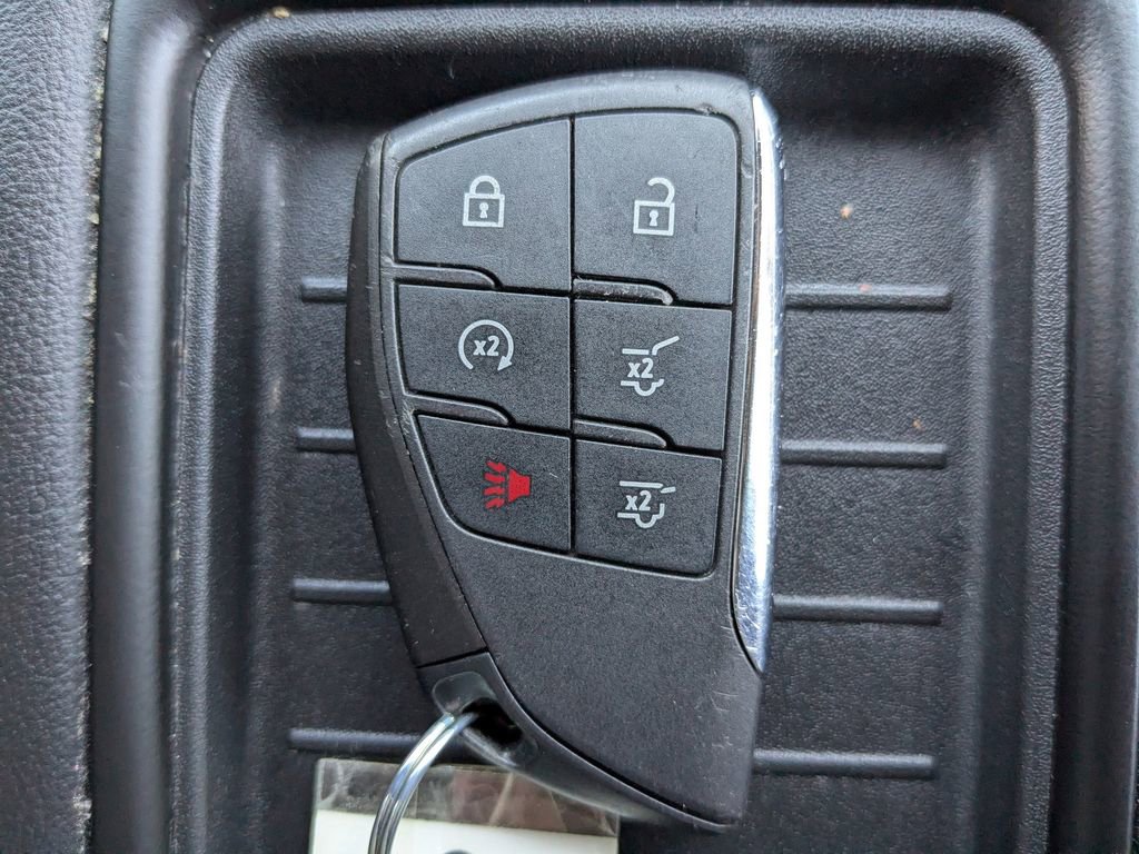 Used 2024 Chevrolet Suburban LT image 33