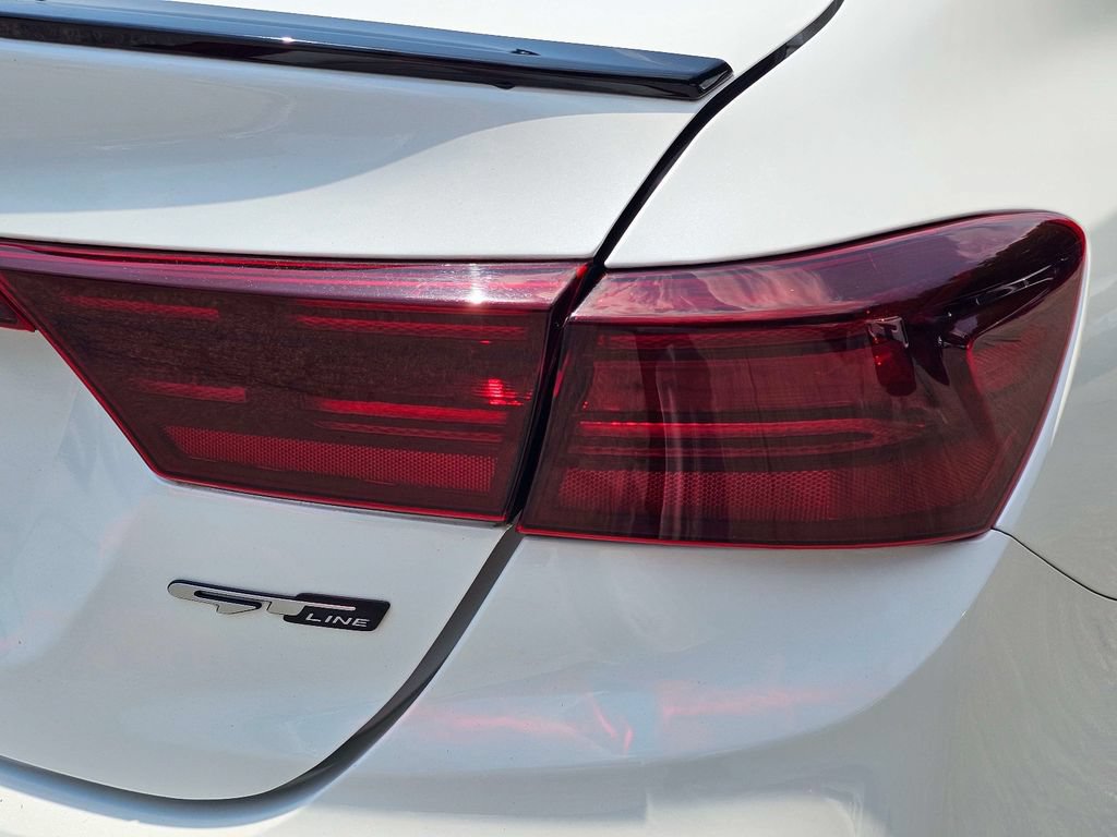Certified 2023 Kia Forte GT-Line FWD image 9