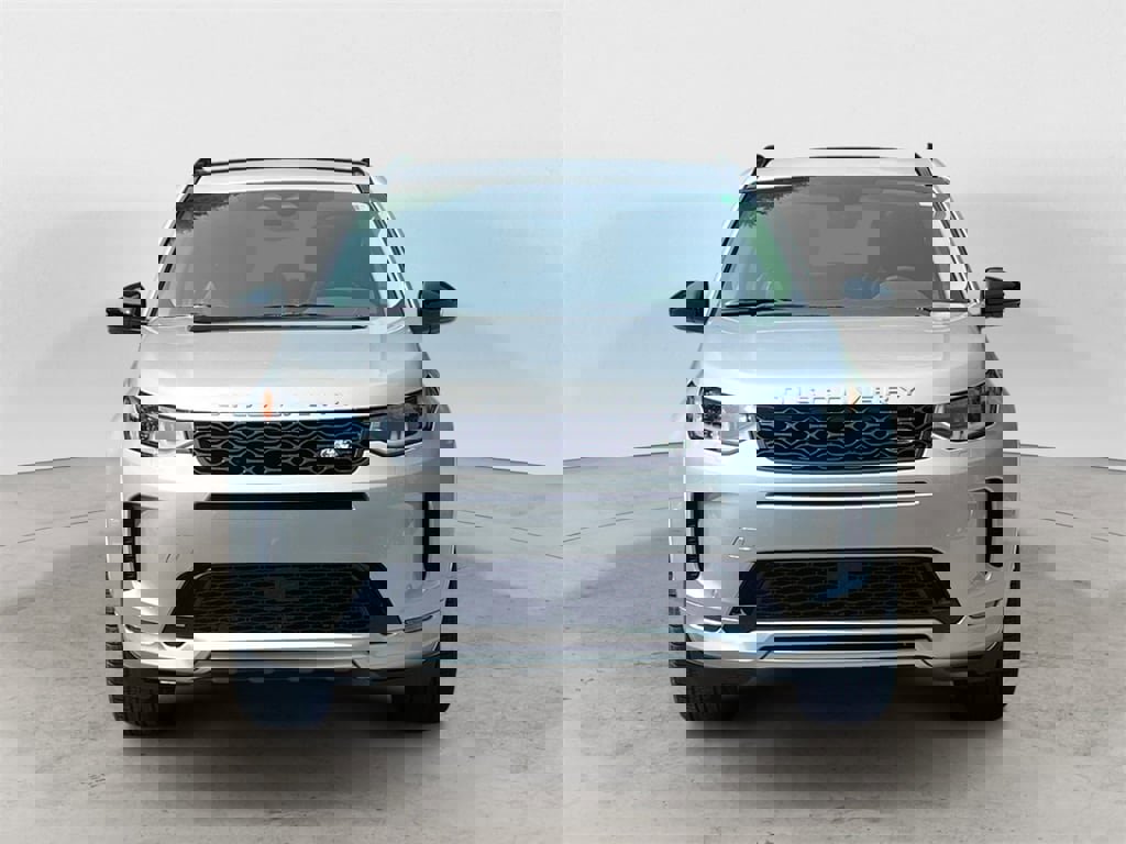 Used 2025 Land Rover Discovery Sport S AWD/4WD image 9